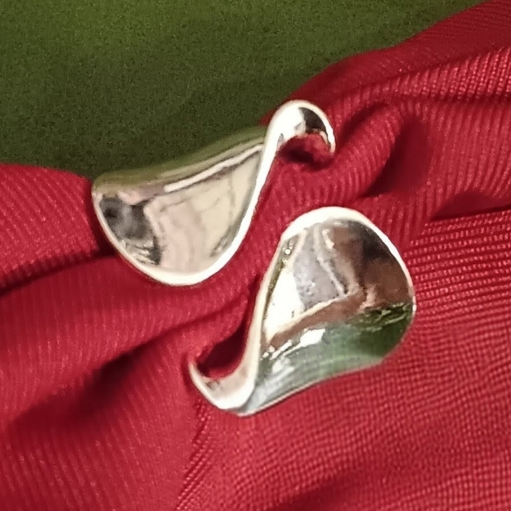 Ring Sz 9 Sterling Silver -Real giftbx - Picture 4 of 4